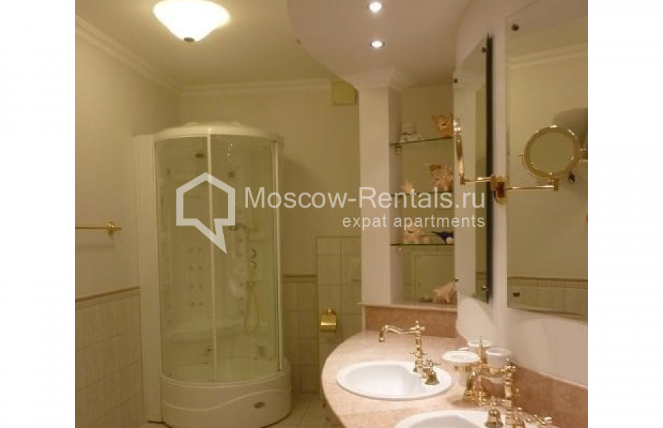 Photo #7 3-room (2 BR) apartment for <a href="http://moscow-rentals.ru/en/articles/long-term-rent" target="_blank">a long-term</a> rent
 in Russia, Moscow, Gilyarovskogo str, 7
