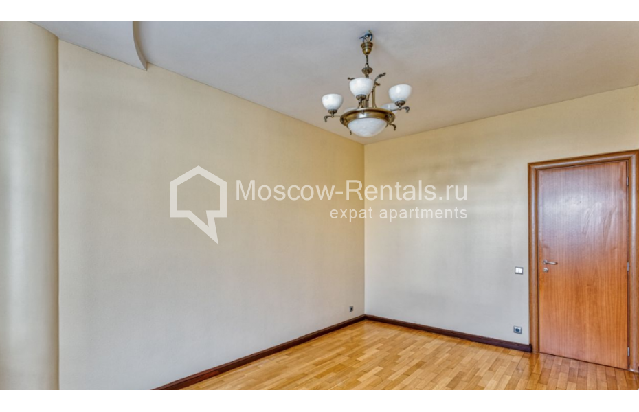 Photo #9 4-room (3 BR) apartment for <a href="http://moscow-rentals.ru/en/articles/long-term-rent" target="_blank">a long-term</a> rent
 in Russia, Moscow, Malaya Ordynka str, 11