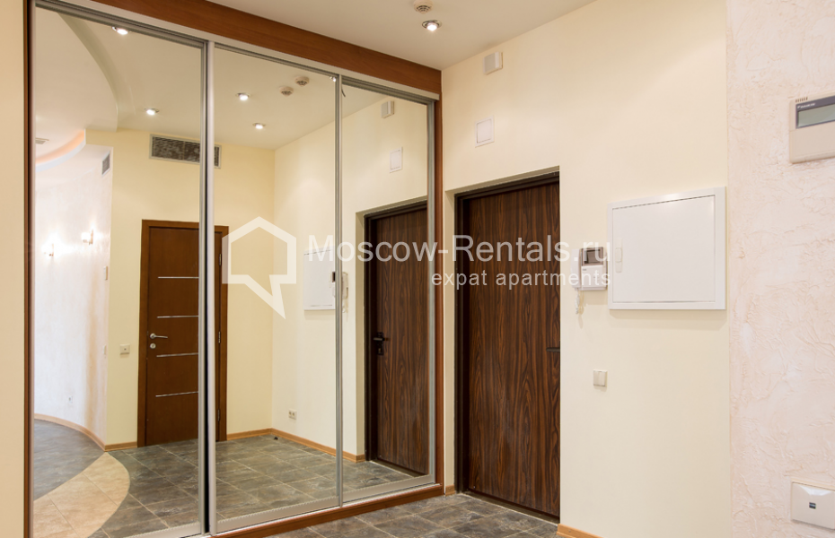 Photo #10 3-room (2 BR) apartment for <a href="http://moscow-rentals.ru/en/articles/long-term-rent" target="_blank">a long-term</a> rent
 in Russia, Moscow, Botanichesky lane, 16