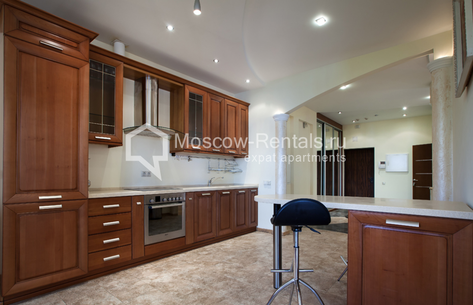 Photo #11 3-room (2 BR) apartment for <a href="http://moscow-rentals.ru/en/articles/long-term-rent" target="_blank">a long-term</a> rent
 in Russia, Moscow, Botanichesky lane, 16