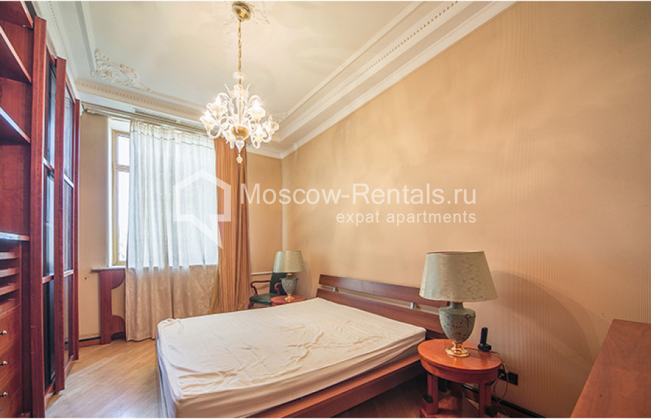 Photo #5 4-room (3 BR) apartment for <a href="http://moscow-rentals.ru/en/articles/long-term-rent" target="_blank">a long-term</a> rent
 in Russia, Moscow, Chistoprudny lane, 15 С 2