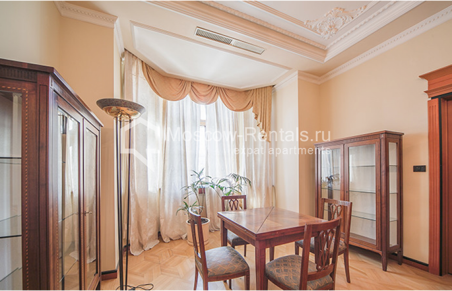 Photo #7 4-room (3 BR) apartment for <a href="http://moscow-rentals.ru/en/articles/long-term-rent" target="_blank">a long-term</a> rent
 in Russia, Moscow, Chistoprudny lane, 15 С 2