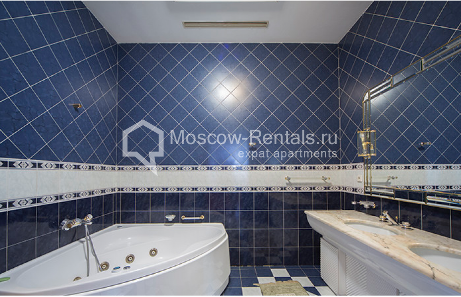 Photo #12 4-room (3 BR) apartment for <a href="http://moscow-rentals.ru/en/articles/long-term-rent" target="_blank">a long-term</a> rent
 in Russia, Moscow, Chistoprudny lane, 15 С 2