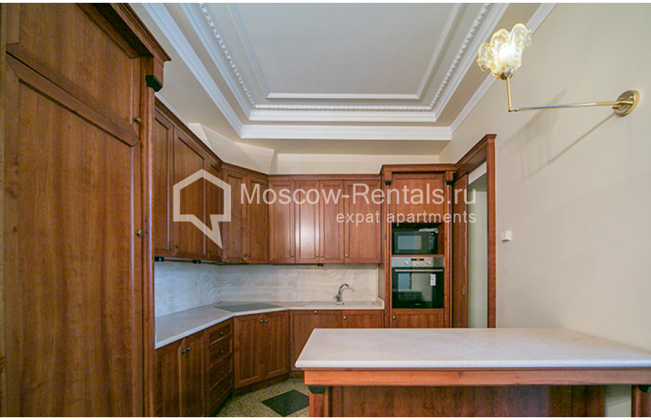 Photo #13 4-room (3 BR) apartment for <a href="http://moscow-rentals.ru/en/articles/long-term-rent" target="_blank">a long-term</a> rent
 in Russia, Moscow, Chistoprudny lane, 15 С 2