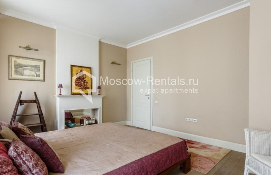 Photo #10 3-room (2 BR) apartment for <a href="http://moscow-rentals.ru/en/articles/long-term-rent" target="_blank">a long-term</a> rent
 in Russia, Moscow, Stary Tolmachevsky lane, 17 с 2