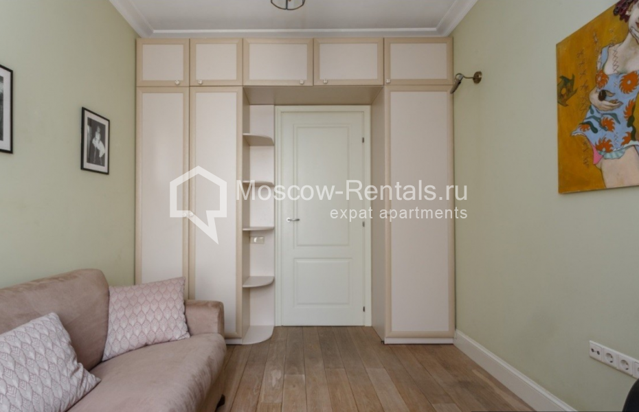 Photo #14 3-room (2 BR) apartment for <a href="http://moscow-rentals.ru/en/articles/long-term-rent" target="_blank">a long-term</a> rent
 in Russia, Moscow, Stary Tolmachevsky lane, 17 с 2