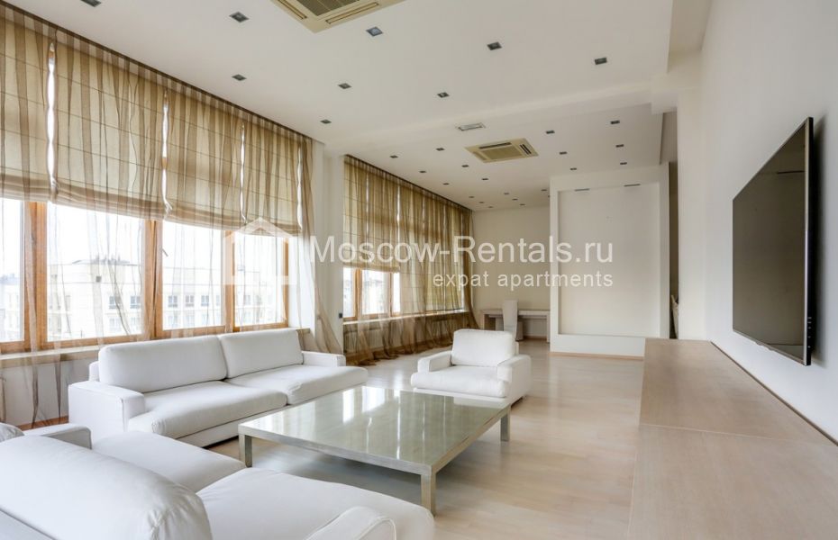 Photo #4 4-room (3 BR) apartment for <a href="http://moscow-rentals.ru/en/articles/long-term-rent" target="_blank">a long-term</a> rent
 in Russia, Moscow, Mashkova str, 1