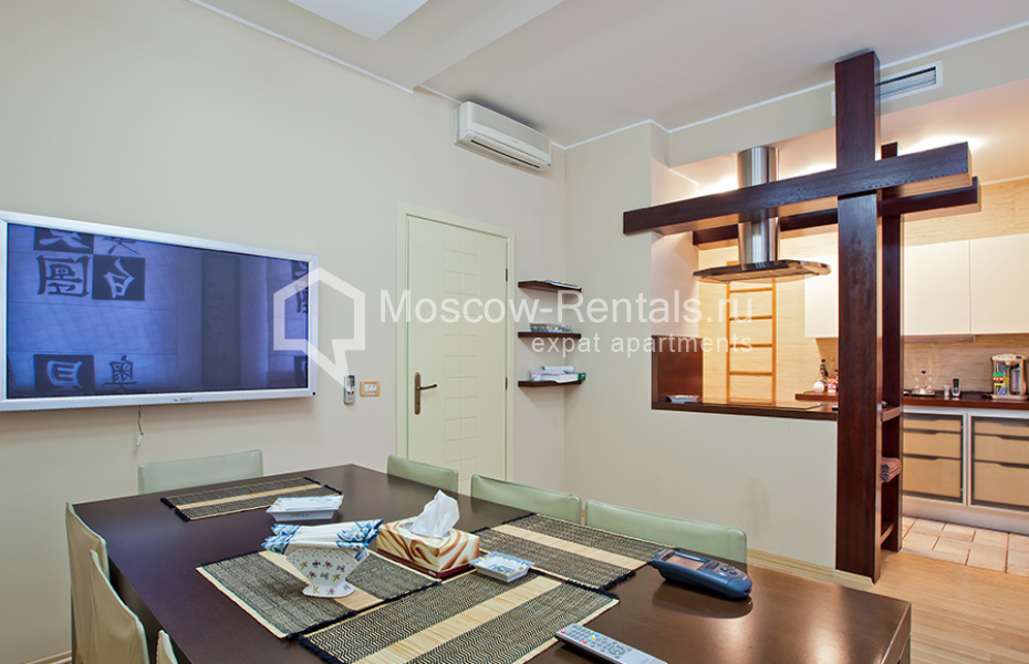 Photo #1 5-room (4 BR) apartment for <a href="http://moscow-rentals.ru/en/articles/long-term-rent" target="_blank">a long-term</a> rent
 in Russia, Moscow, Staromonetny lane, 18