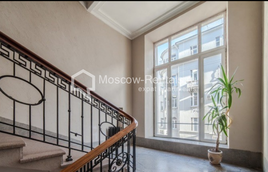 Photo #11 4-room (3 BR) apartment for <a href="http://moscow-rentals.ru/en/articles/long-term-rent" target="_blank">a long-term</a> rent
 in Russia, Moscow, Solyanka str, 1/2 С 1