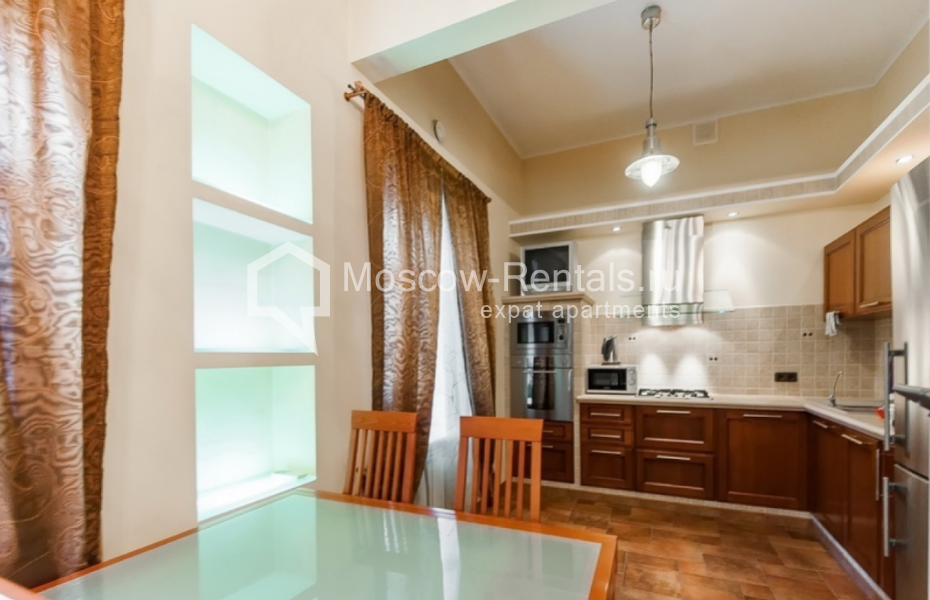 Photo #1 4-room (3 BR) apartment for <a href="http://moscow-rentals.ru/en/articles/long-term-rent" target="_blank">a long-term</a> rent
 in Russia, Moscow, Furmanny lane,  3