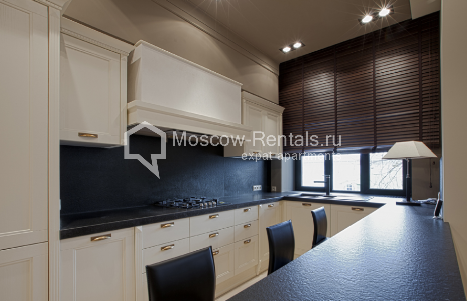 Photo #3 3-room (2 BR) apartment for <a href="http://moscow-rentals.ru/en/articles/long-term-rent" target="_blank">a long-term</a> rent
 in Russia, Moscow, Bolshaya Ordymka str, 13/9