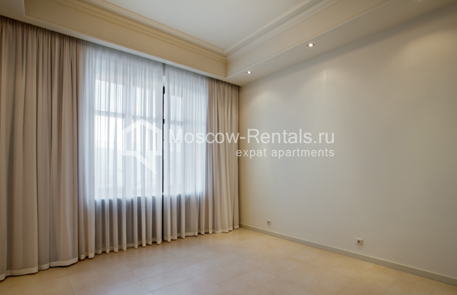 Photo #7 3-room (2 BR) apartment for <a href="http://moscow-rentals.ru/en/articles/long-term-rent" target="_blank">a long-term</a> rent
 in Russia, Moscow, Bolshaya Ordymka str, 13/9