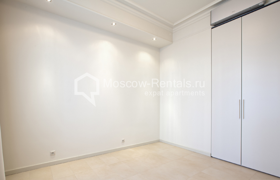 Photo #8 3-room (2 BR) apartment for <a href="http://moscow-rentals.ru/en/articles/long-term-rent" target="_blank">a long-term</a> rent
 in Russia, Moscow, Bolshaya Ordymka str, 13/9