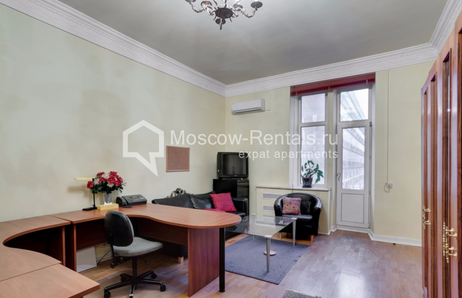 Photo #16 4-room (3 BR) apartment for <a href="http://moscow-rentals.ru/en/articles/long-term-rent" target="_blank">a long-term</a> rent
 in Russia, Moscow, Orlikov lane, 8
