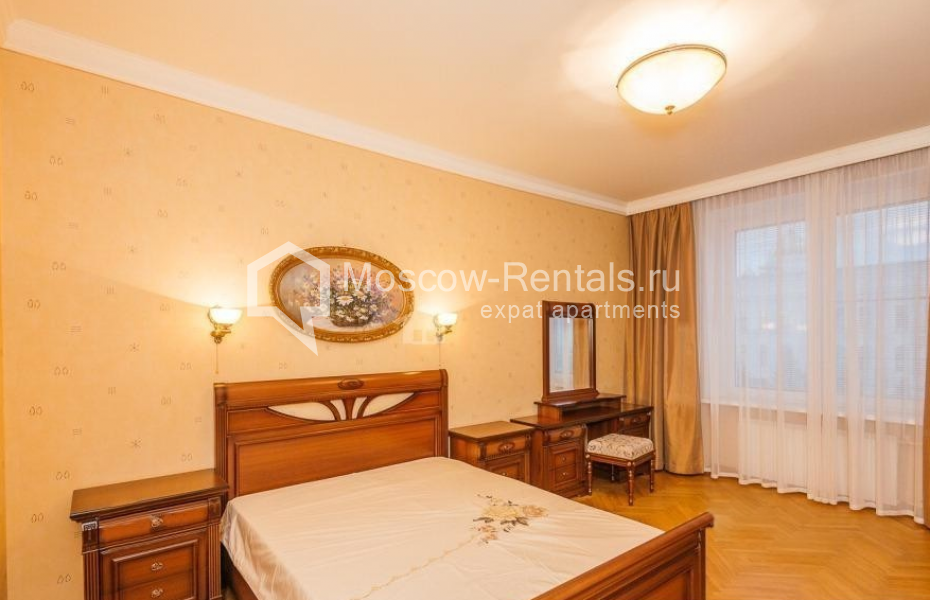 Photo #5 4-room (3 BR) apartment for <a href="http://moscow-rentals.ru/en/articles/long-term-rent" target="_blank">a long-term</a> rent
 in Russia, Moscow, Pozharsky lane., 7А