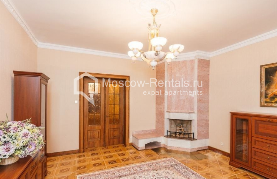 Photo #10 4-room (3 BR) apartment for <a href="http://moscow-rentals.ru/en/articles/long-term-rent" target="_blank">a long-term</a> rent
 in Russia, Moscow, Pozharsky lane., 7А