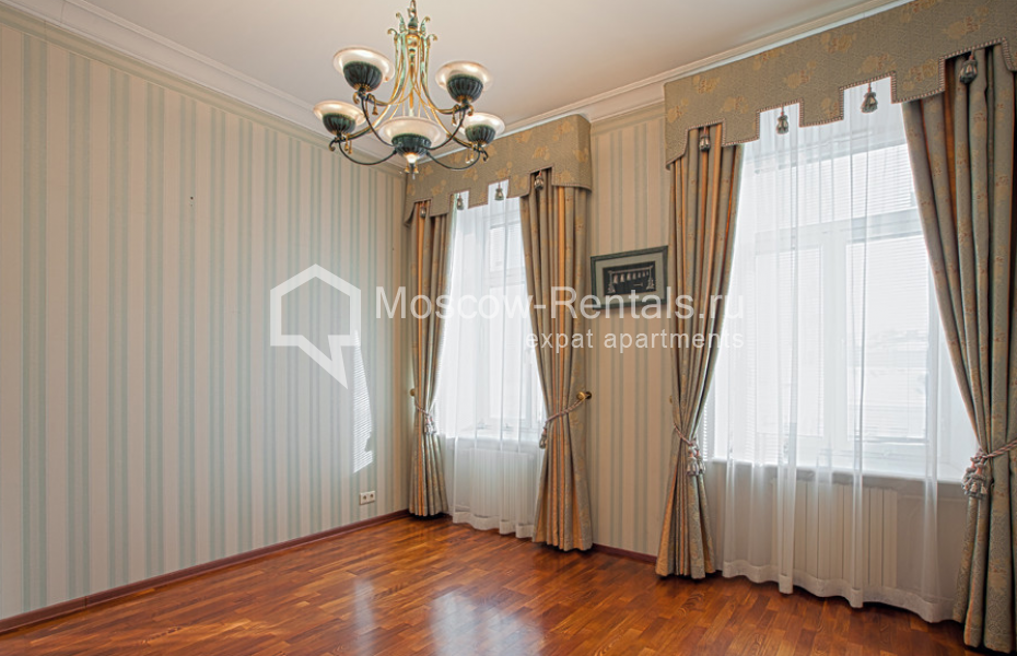 Photo #18 4-room (3 BR) apartment for <a href="http://moscow-rentals.ru/en/articles/long-term-rent" target="_blank">a long-term</a> rent
 in Russia, Moscow, Krivokolenny lane, 7