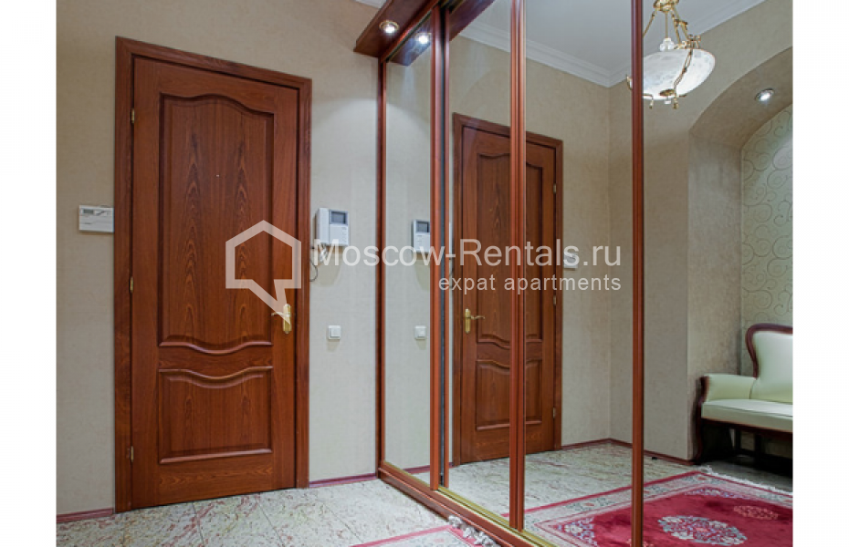 Photo #27 4-room (3 BR) apartment for <a href="http://moscow-rentals.ru/en/articles/long-term-rent" target="_blank">a long-term</a> rent
 in Russia, Moscow, Krivokolenny lane, 7