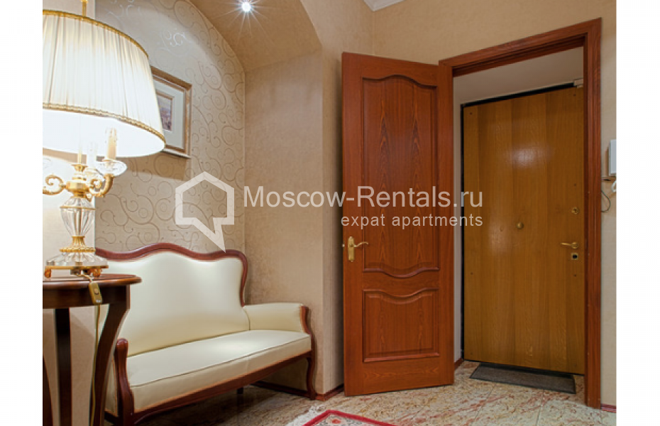 Photo #28 4-room (3 BR) apartment for <a href="http://moscow-rentals.ru/en/articles/long-term-rent" target="_blank">a long-term</a> rent
 in Russia, Moscow, Krivokolenny lane, 7