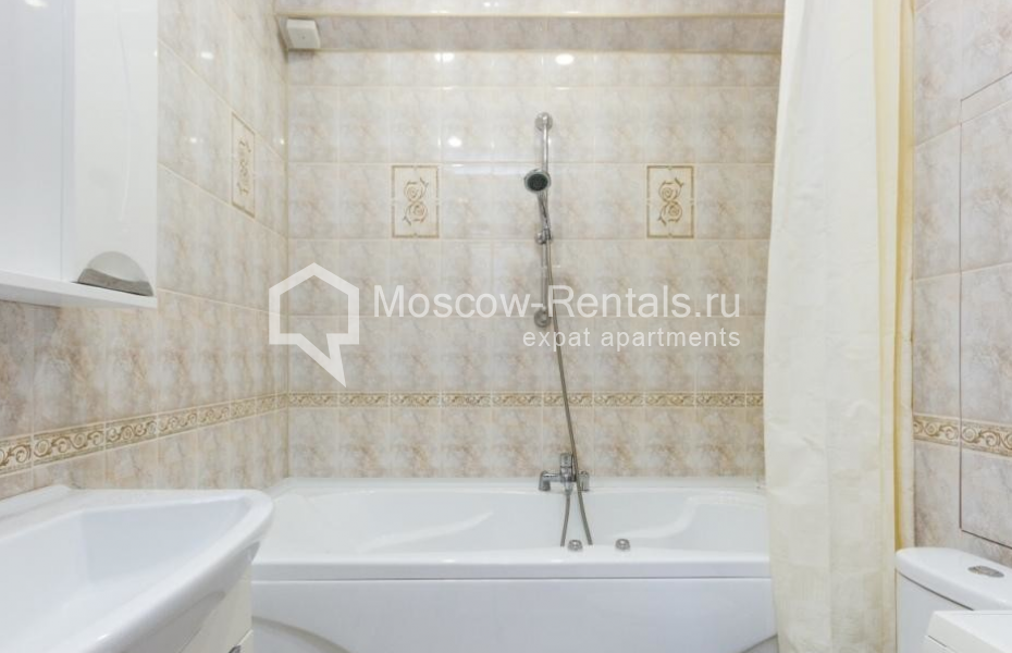 Photo #7 3-room (2 BR) apartment for <a href="http://moscow-rentals.ru/en/articles/long-term-rent" target="_blank">a long-term</a> rent
 in Russia, Moscow, Osennyaya str., 4К1