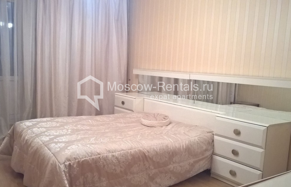 Photo #1 3-room (2 BR) apartment for <a href="http://moscow-rentals.ru/en/articles/long-term-rent" target="_blank">a long-term</a> rent
 in Russia, Moscow, Rublevskoe shosse, 34К2