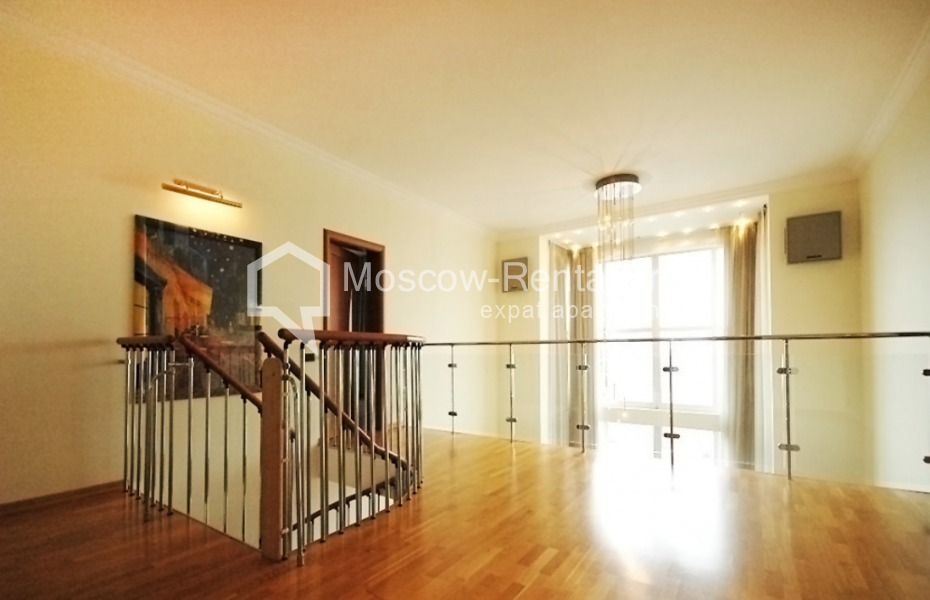 Photo #2 7-room (6 BR) apartment for <a href="http://moscow-rentals.ru/en/articles/long-term-rent" target="_blank">a long-term</a> rent
 in Russia, Moscow, Zamorenova str,  21
