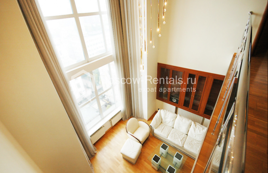 Photo #1 7-room (6 BR) apartment for <a href="http://moscow-rentals.ru/en/articles/long-term-rent" target="_blank">a long-term</a> rent
 in Russia, Moscow, Zamorenova str,  21