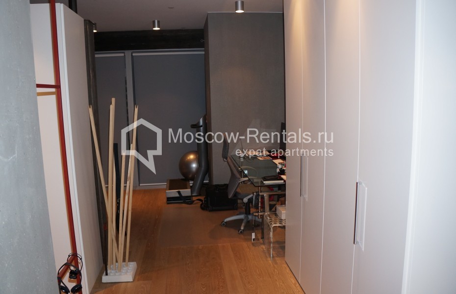 Photo #19 4-room (3 BR) apartment for <a href="http://moscow-rentals.ru/en/articles/long-term-rent" target="_blank">a long-term</a> rent
 in Russia, Moscow, Presnenskaya emb, 8 bld 1