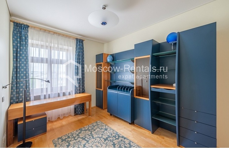 Photo #10 4-room (3 BR) apartment for <a href="http://moscow-rentals.ru/en/articles/long-term-rent" target="_blank">a long-term</a> rent
 in Russia, Moscow, Efremova str, 14