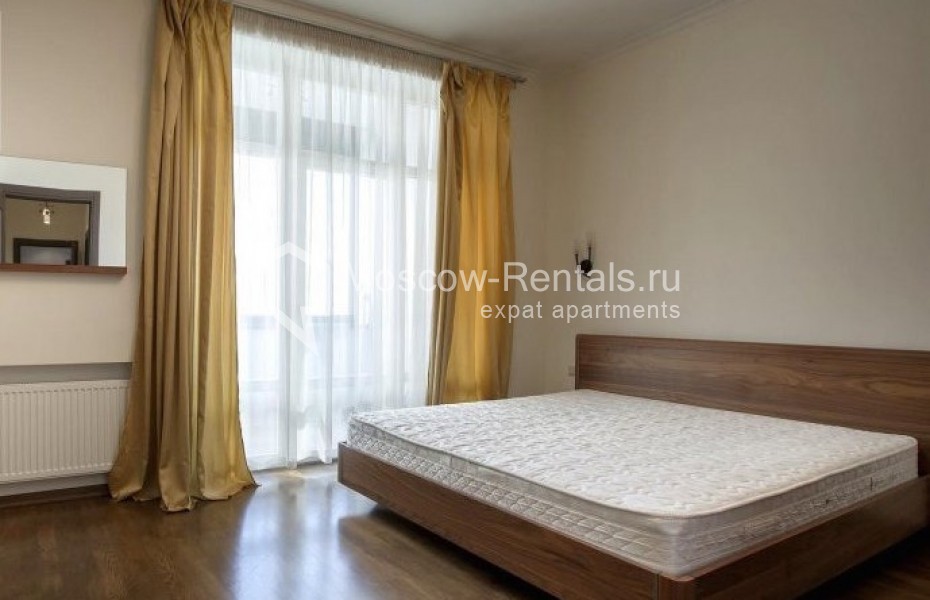 Photo #5 4-room (3 BR) apartment for <a href="http://moscow-rentals.ru/en/articles/long-term-rent" target="_blank">a long-term</a> rent
 in Russia, Moscow, Troitskaya str,  8