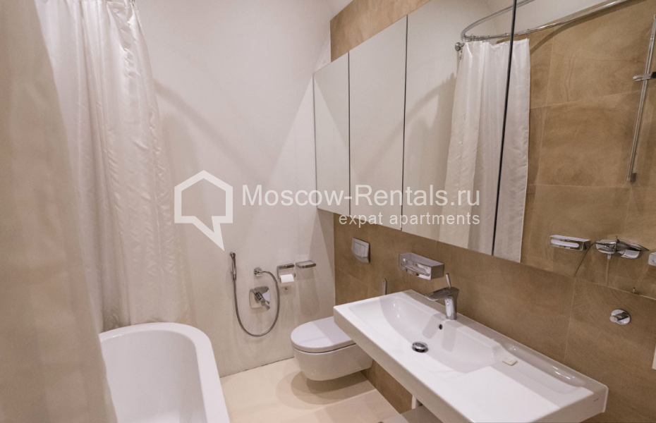 Photo #4 3-room (2 BR) apartment for <a href="http://moscow-rentals.ru/en/articles/long-term-rent" target="_blank">a long-term</a> rent
 in Russia, Moscow, Pechatnikov lane, 3