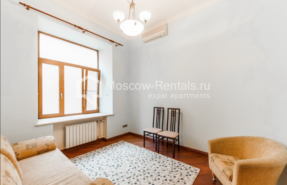 Photo #15 4-room (3 BR) apartment for <a href="http://moscow-rentals.ru/en/articles/long-term-rent" target="_blank">a long-term</a> rent
 in Russia, Moscow, Krivokolennyi lane, 14С1