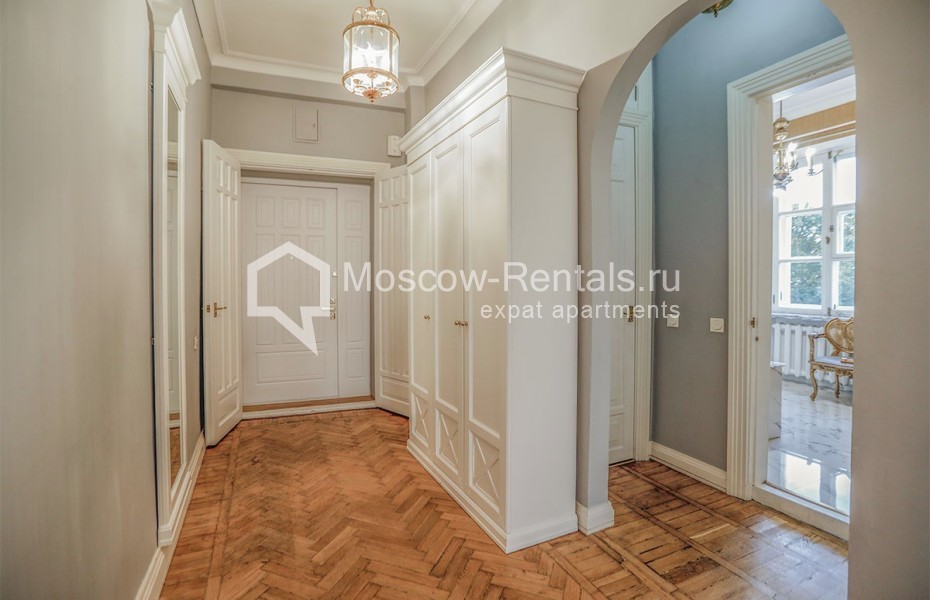 Photo #14 4-room (3 BR) apartment for <a href="http://moscow-rentals.ru/en/articles/long-term-rent" target="_blank">a long-term</a> rent
 in Russia, Moscow, Bogoslovsky lane, 3