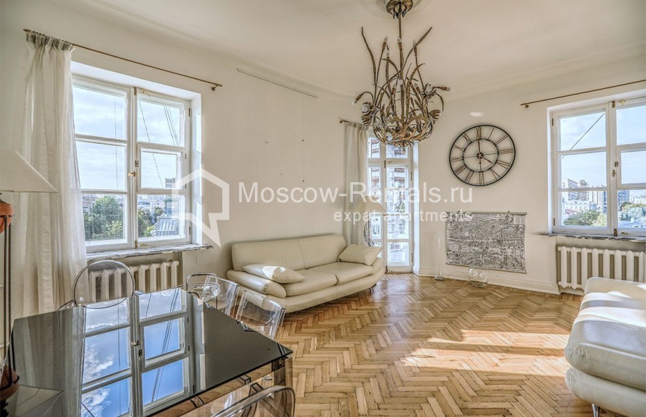 Photo #2 4-room (3 BR) apartment for <a href="http://moscow-rentals.ru/en/articles/long-term-rent" target="_blank">a long-term</a> rent
 in Russia, Moscow, Bogoslovsky lane, 3