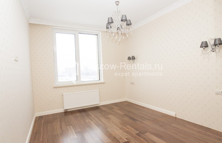 Photo #13 4-room (3 BR) apartment for <a href="http://moscow-rentals.ru/en/articles/long-term-rent" target="_blank">a long-term</a> rent
 in Russia, Moscow, Mosfilmovskaya str, 88 к 6