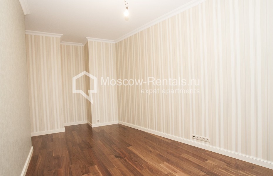 Photo #20 4-room (3 BR) apartment for <a href="http://moscow-rentals.ru/en/articles/long-term-rent" target="_blank">a long-term</a> rent
 in Russia, Moscow, Mosfilmovskaya str, 88 к 6