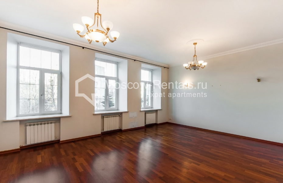 Photo #9 4-room (3 BR) apartment for <a href="http://moscow-rentals.ru/en/articles/long-term-rent" target="_blank">a long-term</a> rent
 in Russia, Moscow, Spiridonovka str,  34C1