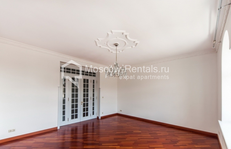 Photo #5 5-room (4 BR) apartment for <a href="http://moscow-rentals.ru/en/articles/long-term-rent" target="_blank">a long-term</a> rent
 in Russia, Moscow, Sadovaya-Kudrinskaya str, 28-30