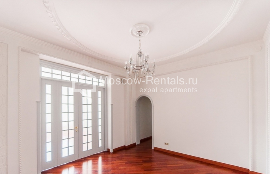 Photo #9 5-room (4 BR) apartment for <a href="http://moscow-rentals.ru/en/articles/long-term-rent" target="_blank">a long-term</a> rent
 in Russia, Moscow, Sadovaya-Kudrinskaya str, 28-30