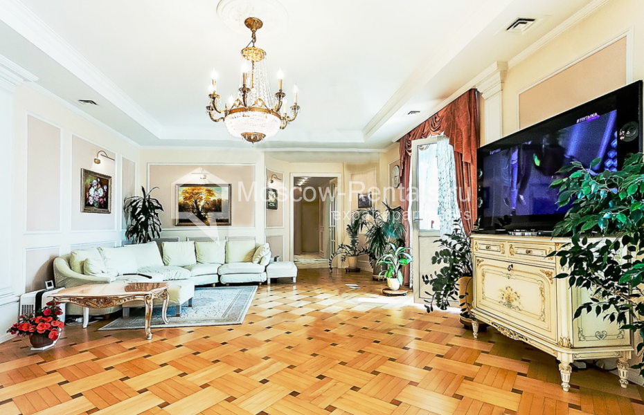 Photo #2 4-room (3 BR) apartment for <a href="http://moscow-rentals.ru/en/articles/long-term-rent" target="_blank">a long-term</a> rent
 in Russia, Moscow, 1st Neopalimovsky lane, 15/7
