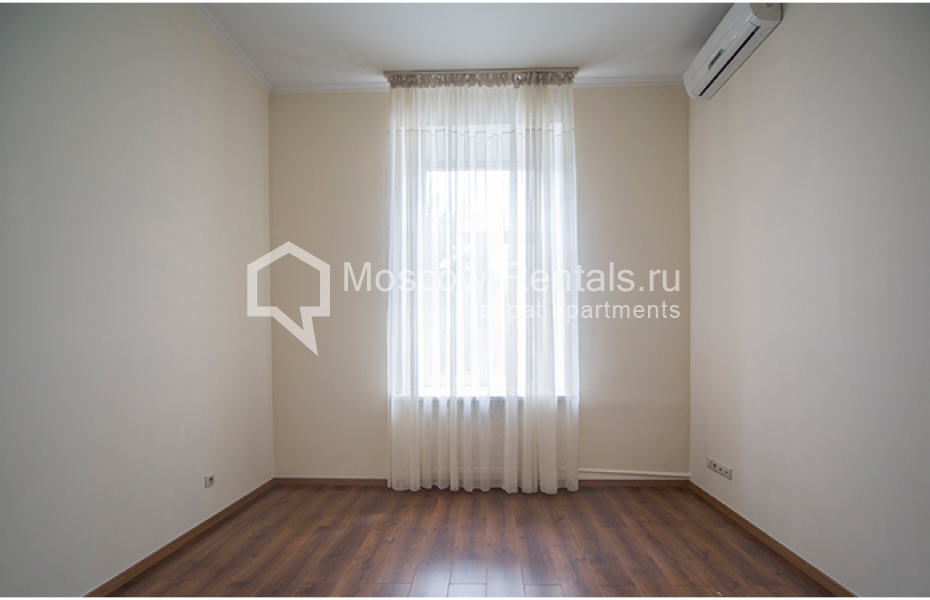 Photo #5 6-room (5 BR) apartment for <a href="http://moscow-rentals.ru/en/articles/long-term-rent" target="_blank">a long-term</a> rent
 in Russia, Moscow, Maly Kakovinsky lane, 1/8c1