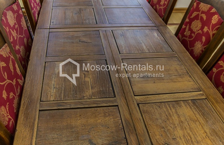 Photo #16 4-room (3 BR) apartment for <a href="http://moscow-rentals.ru/en/articles/long-term-rent" target="_blank">a long-term</a> rent
 in Russia, Moscow, Krivoarbatsky lane, 16/22