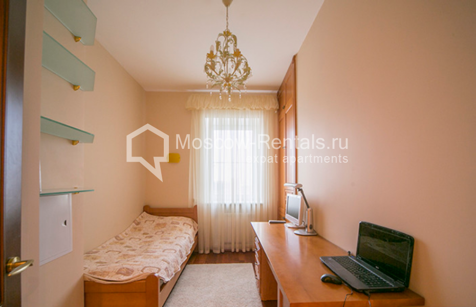 Photo #5 4-room (3 BR) apartment for <a href="http://moscow-rentals.ru/en/articles/long-term-rent" target="_blank">a long-term</a> rent
 in Russia, Moscow, Krasnaya Presnya str, 7
