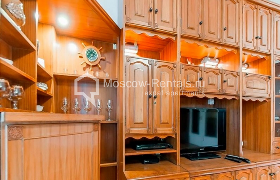 Photo #2 2-room (1 BR) apartment for <a href="http://moscow-rentals.ru/en/articles/long-term-rent" target="_blank">a long-term</a> rent
 in Russia, Moscow, Brusov pereulok, 4