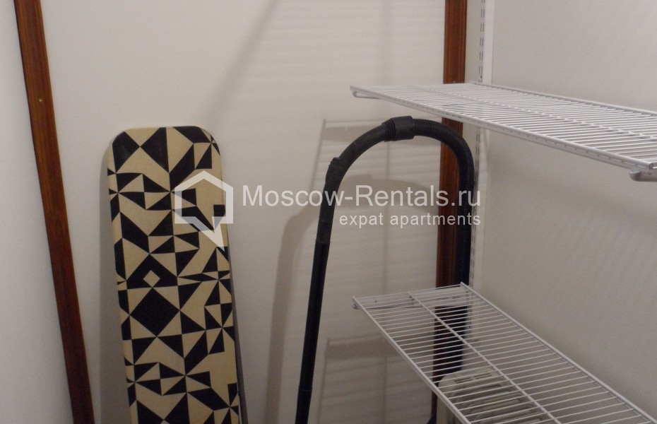 Photo #16 2-room (1 BR) apartment for <a href="http://moscow-rentals.ru/en/articles/long-term-rent" target="_blank">a long-term</a> rent
 in Russia, Moscow, Brusov pereulok, 4