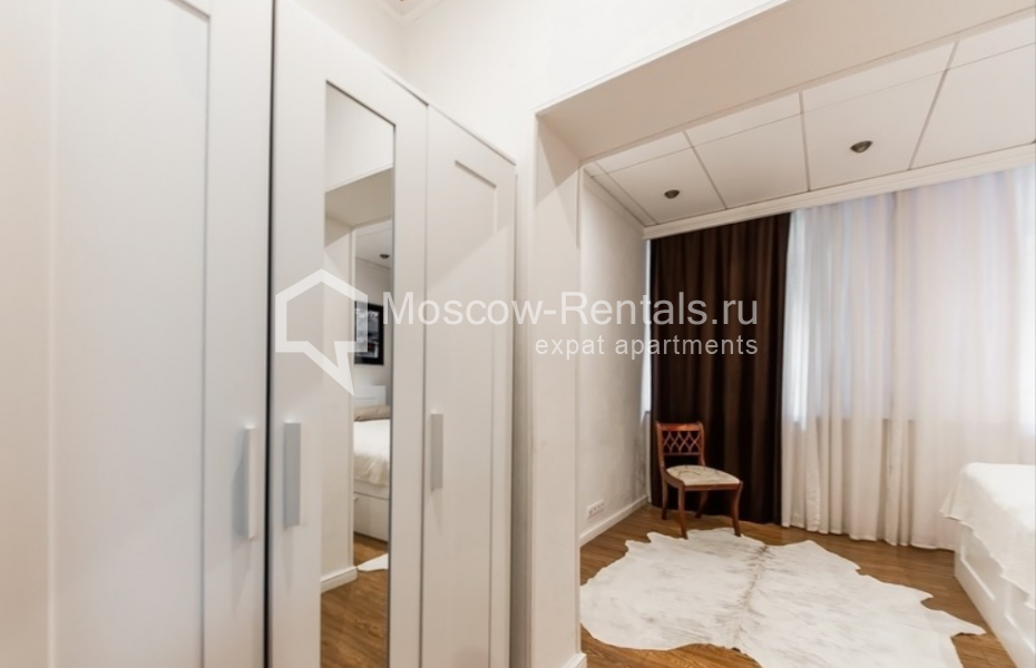 Photo #2 6-room (5 BR) apartment for <a href="http://moscow-rentals.ru/en/articles/long-term-rent" target="_blank">a long-term</a> rent
 in Russia, Moscow, Romanov lane, 3c1