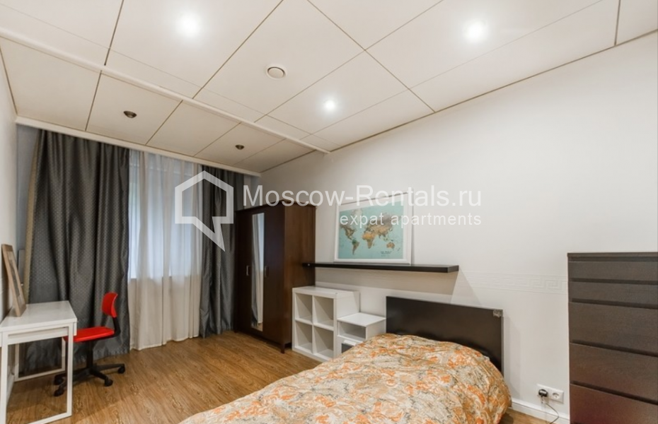 Photo #7 6-room (5 BR) apartment for <a href="http://moscow-rentals.ru/en/articles/long-term-rent" target="_blank">a long-term</a> rent
 in Russia, Moscow, Romanov lane, 3c1