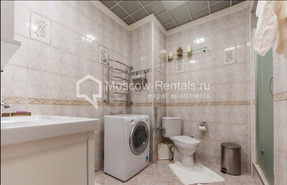 Photo #14 6-room (5 BR) apartment for <a href="http://moscow-rentals.ru/en/articles/long-term-rent" target="_blank">a long-term</a> rent
 in Russia, Moscow, Romanov lane, 3c1