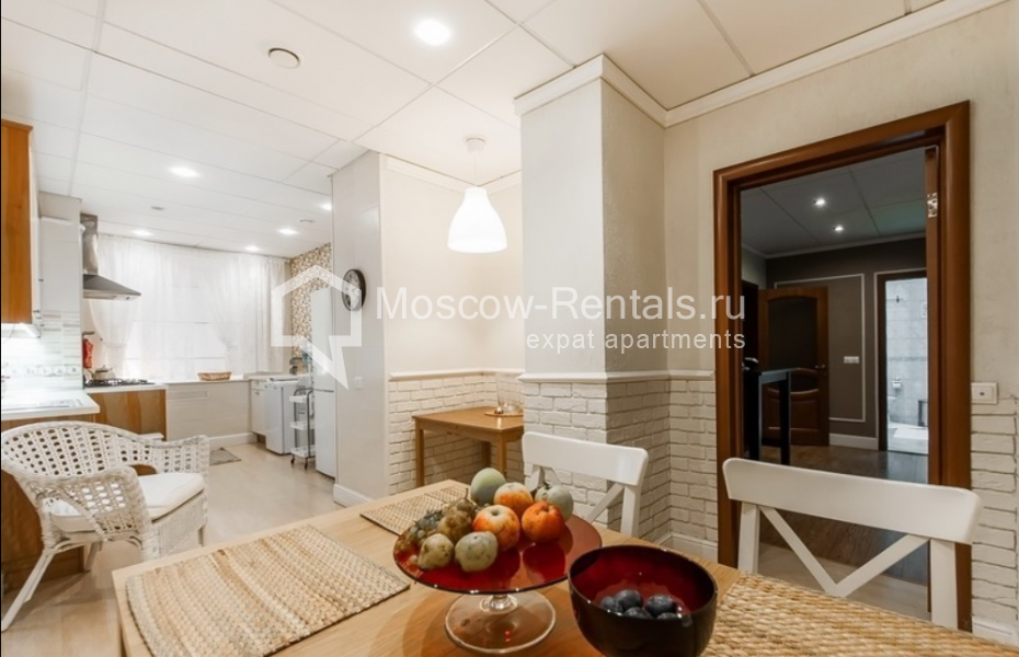 Photo #21 6-room (5 BR) apartment for <a href="http://moscow-rentals.ru/en/articles/long-term-rent" target="_blank">a long-term</a> rent
 in Russia, Moscow, Romanov lane, 3c1
