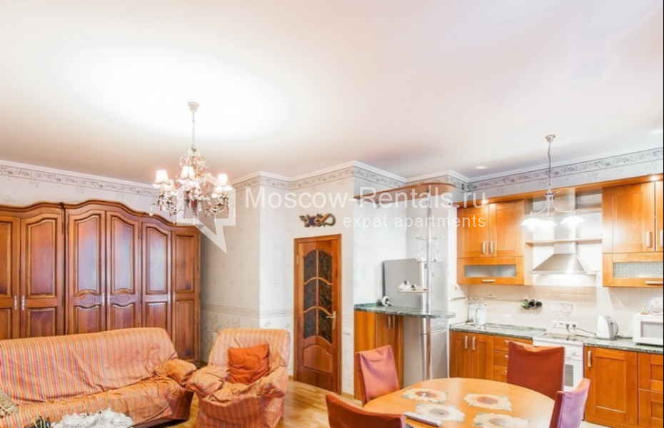 Photo #2 2-room (1 BR) apartment for <a href="http://moscow-rentals.ru/en/articles/long-term-rent" target="_blank">a long-term</a> rent
 in Russia, Moscow, 1st Zachatievsky lane, 4